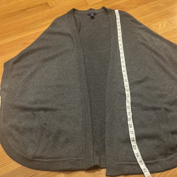 Gap womens gray oversize short sleeve cardigan sweater size xsmall / small . - Picture 7 of 7